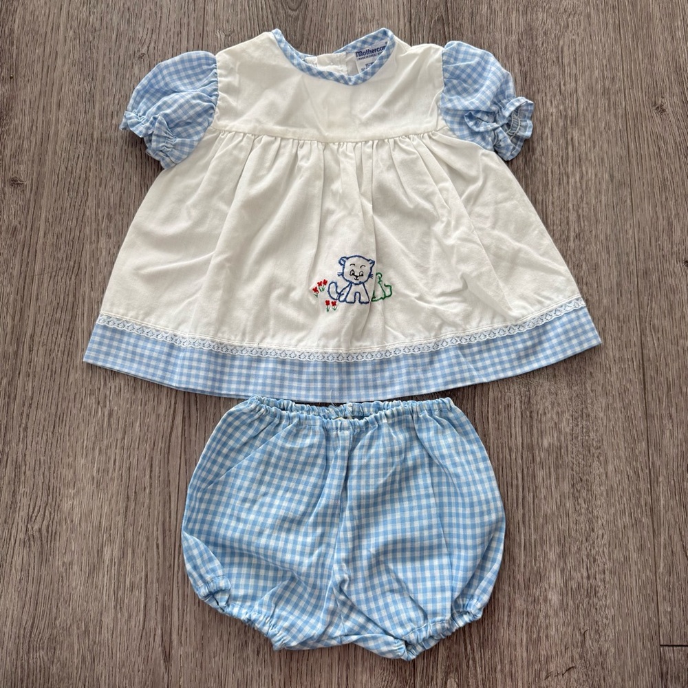 VINTAGE MOTHERCARE CUTE  BABY DRESS 3-6 mths height  70cm